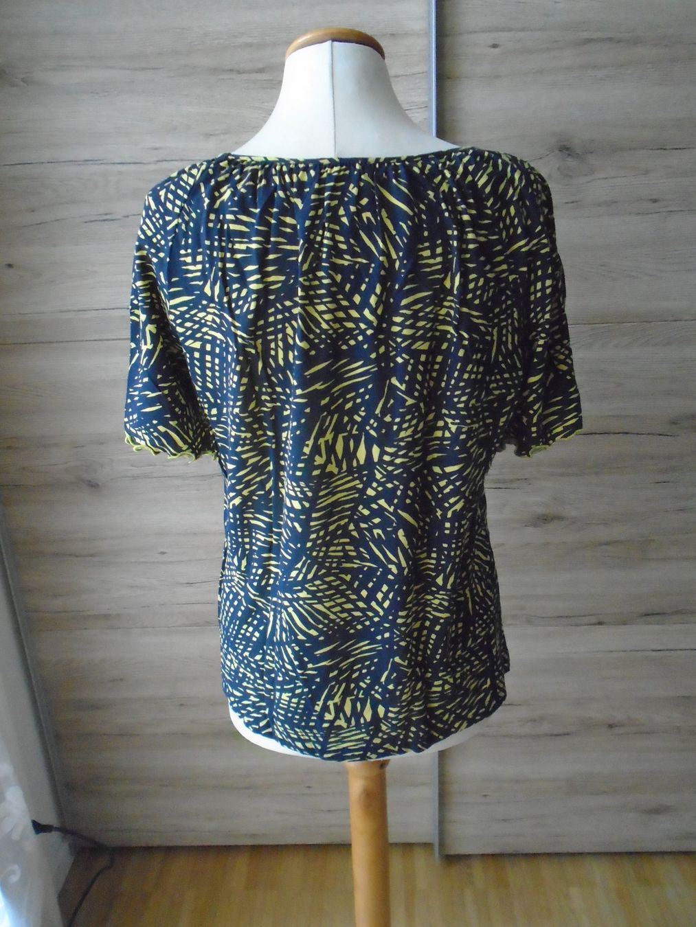 Hessnatur T-Shirts: Hessnatur T-Shirt Gr. 40. – Gebraucht aus Basel von Fiona-Lea 4
