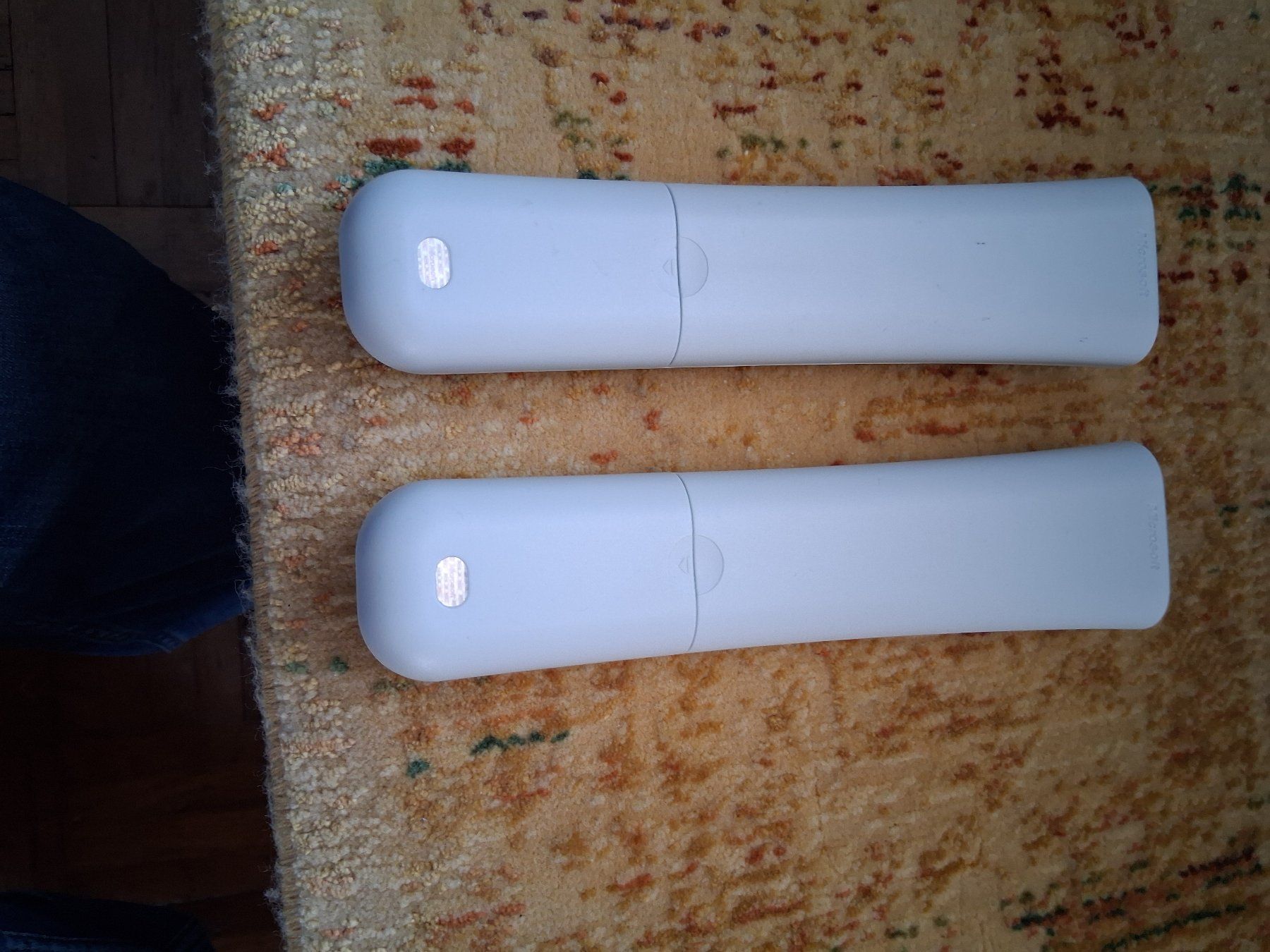 Microsoft Telecomandi: 2x Télécommandes pour Xbos 360 – Usato da Aigle venduto da Marcagapit 1