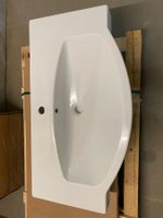 Waschtisch mit Unterbau und Spiegel