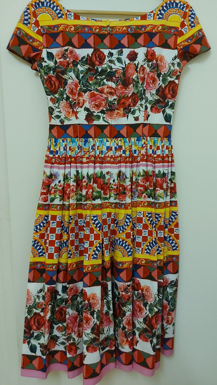 Dolce & Gabbana Robes: Dolce Gabbana Mambo collection – Neuf avec emballage d'origine à Marin-Epagnier par pomme77 1