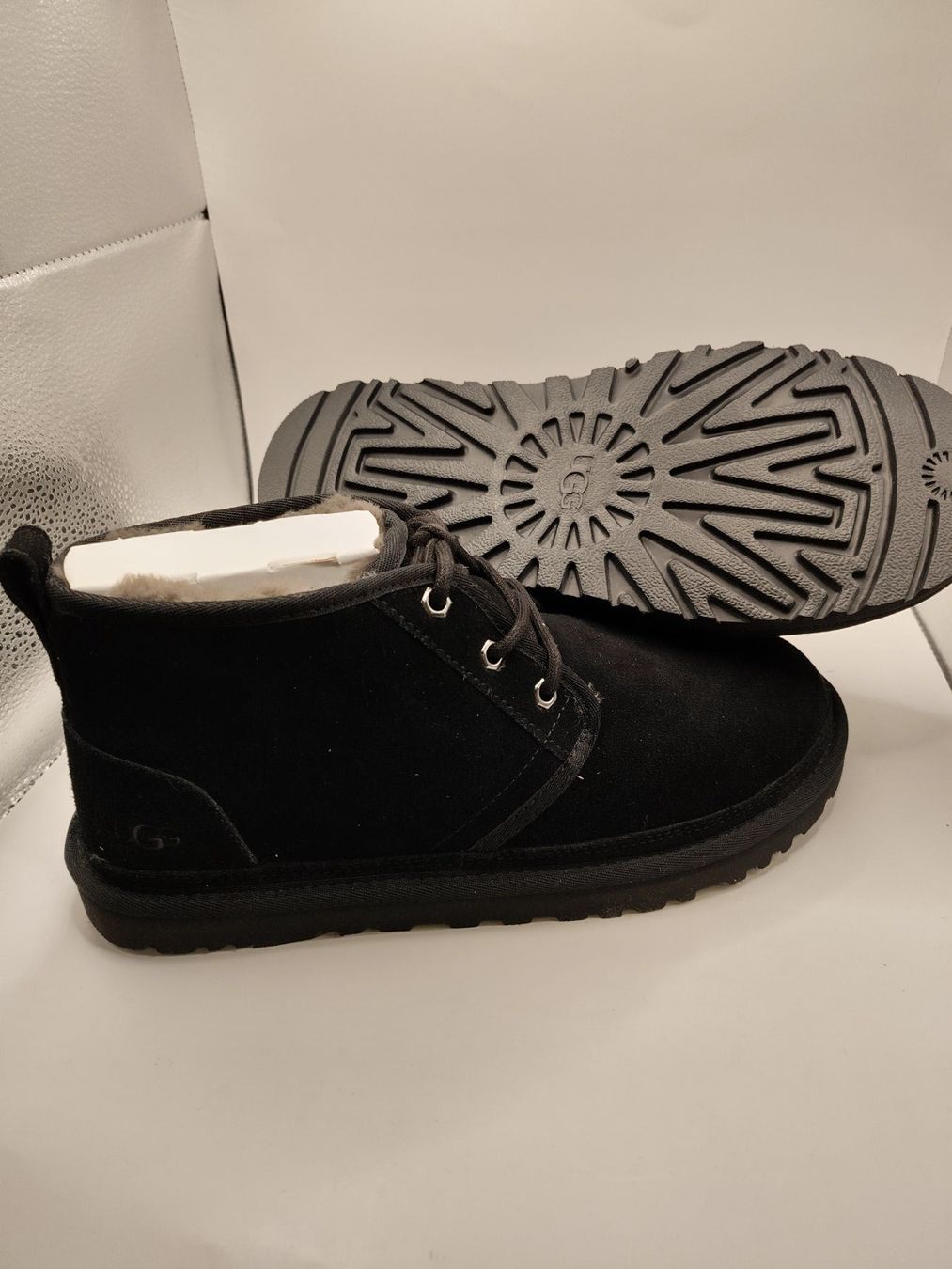 Ugg Scarpe da uomo: UGG - M Neumel Suede Boot - Black Gr. 42 – Nuovo e nell'imballaggio originale da Dällikon venduto da Retouren_Resale