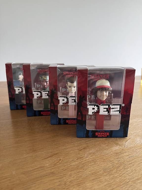 Pez Statuette: PEZ Süssigkeitenspender - Stranger Things – Usato da Zürich venduto da Gidelodeon