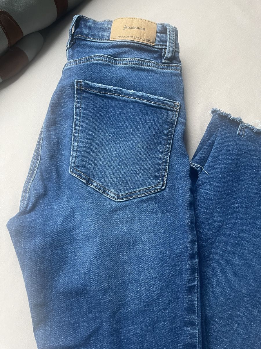 Stradivarius Jeans: Stradivarius Jeans, Gr. 36 elastisch – Usato da Baden venduto da Sandra148 5