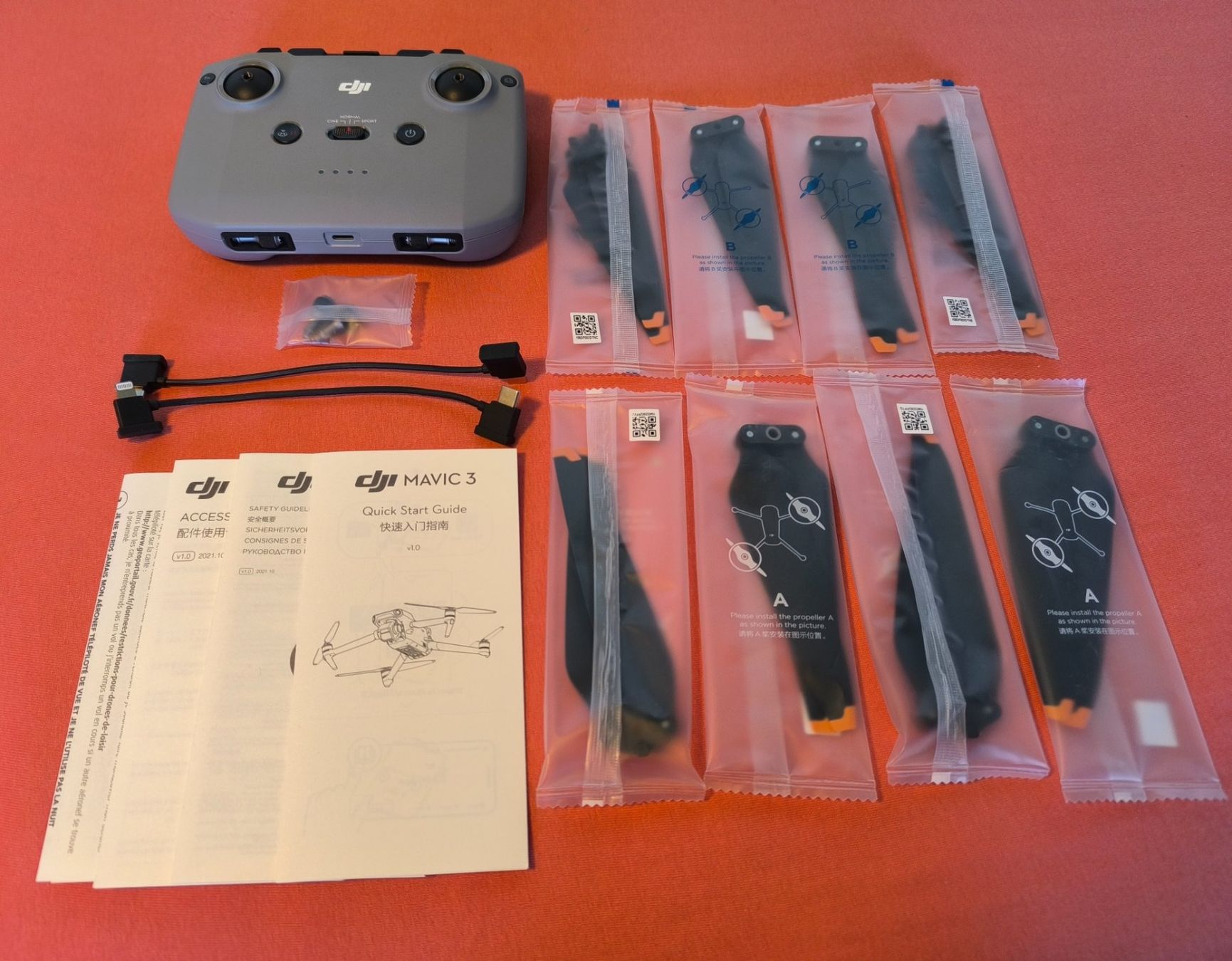 DJI Videocamere: DJI Mavic 3 mit RC Pro + Fly More Combo – Usato da Feusisberg venduto da Kicki355 5