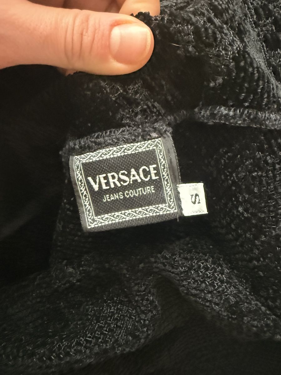 Versace Maglioni & Felpe: Vintage Versace Jeans Couture Pullover – Usato da Zürich venduto da BeatriceTan 2
