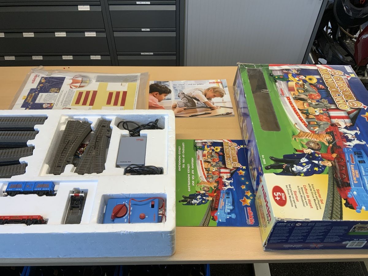 Märklin Modelleisenbahnen: Märklin Startpackung – Gebraucht aus Niederuzwil von Miami1999