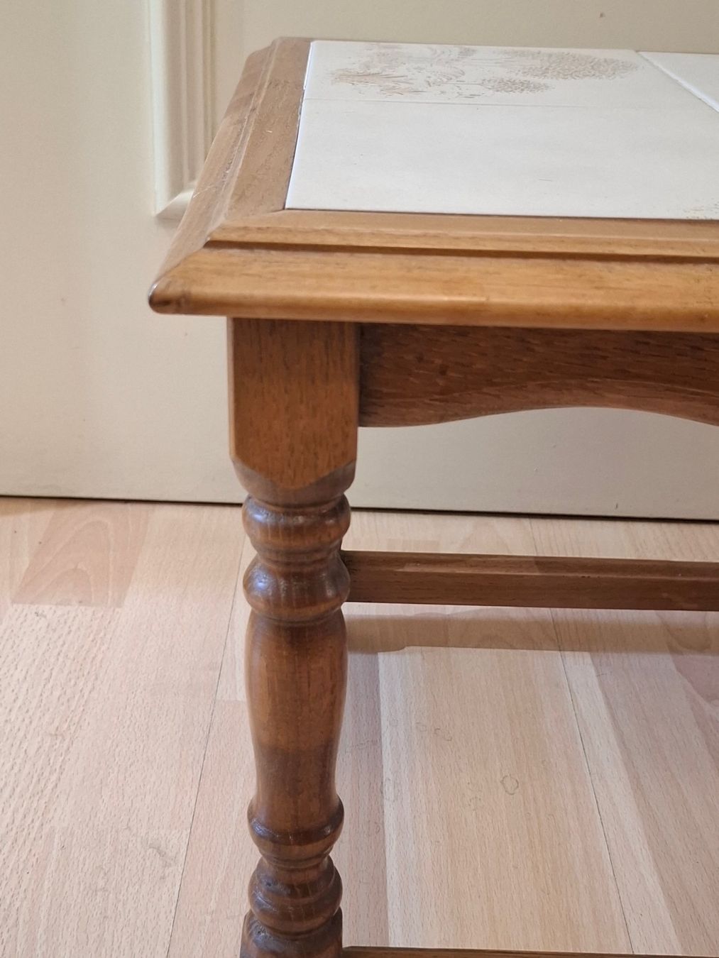 Tische: Vintage Beistelltisch Eiche 1970er Hocker Blumenständer – Gebraucht aus Zürich von bruzolda 4