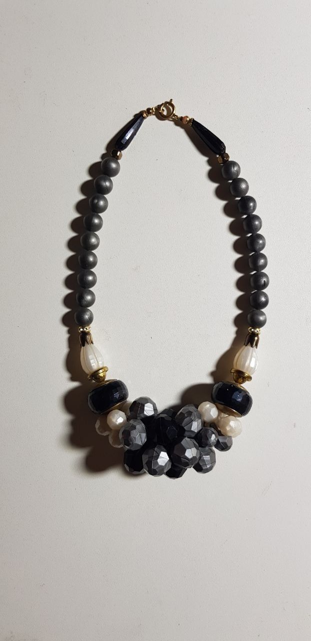 Catenine: Collier fantaisie avec grosses perles – Usato da Montreux venduto da Art_et_antiquites