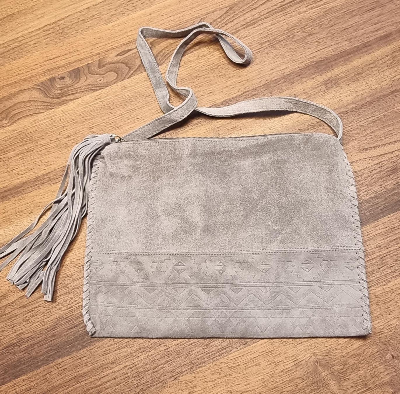 Borse da donna: Leder Tasche – Nuovo e nell'imballaggio originale da Steffisburg venduto da Mallekobold 1