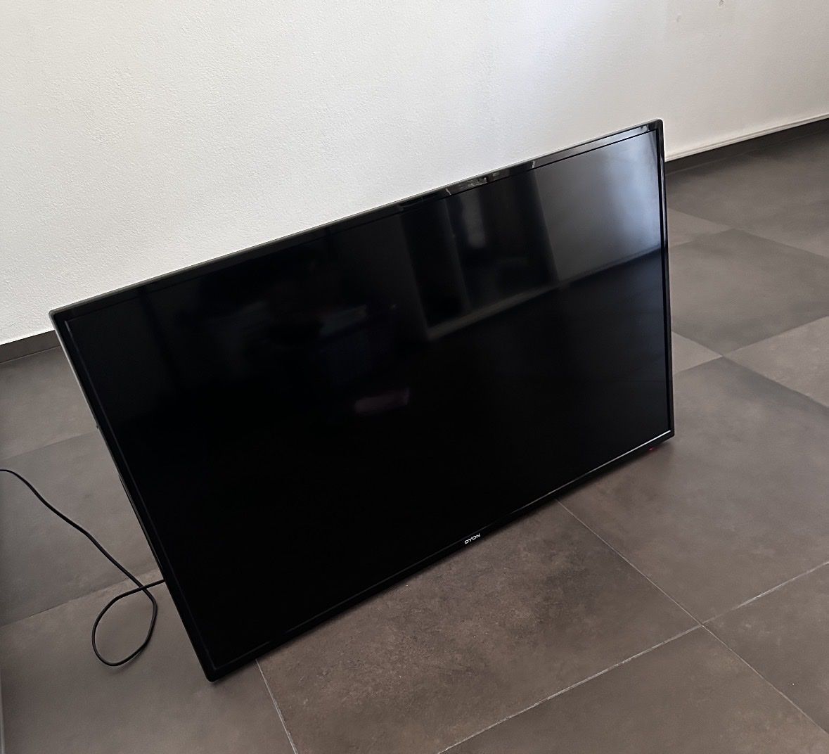 Televisori: Television Dyon Smart 43XT – Usato da Delémont venduto da Ma_LoU.01 1