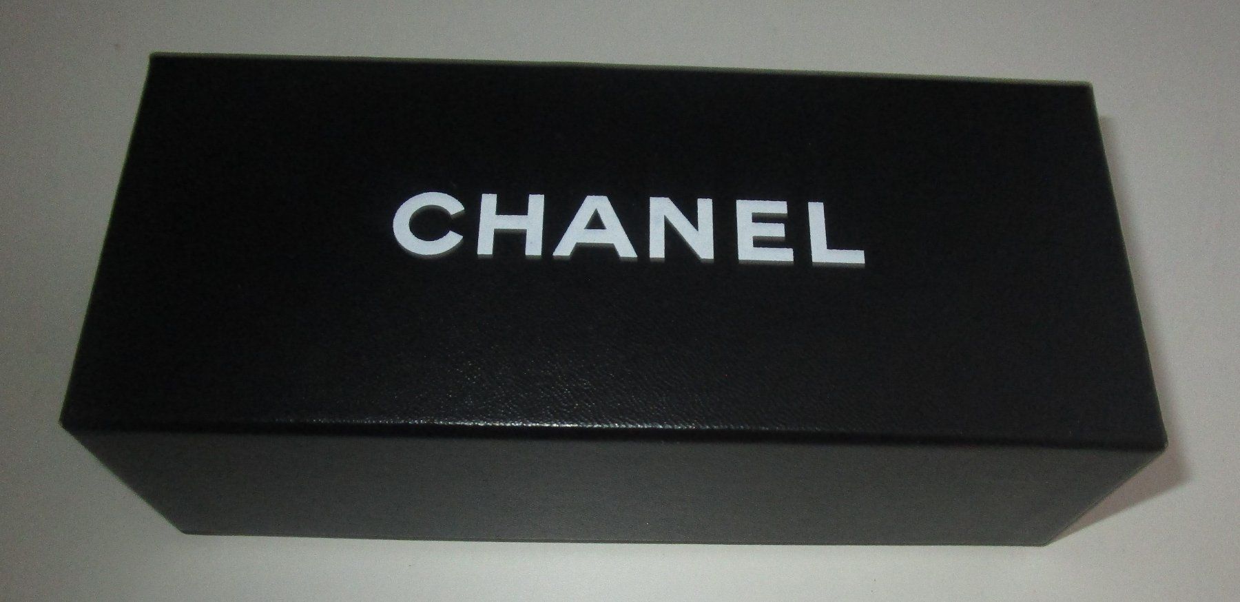 Chanel Sonstige Kleidung & Accessoires: Chanel Brillenetui neu – Gebraucht aus Wädenswil von Freizeitspass11