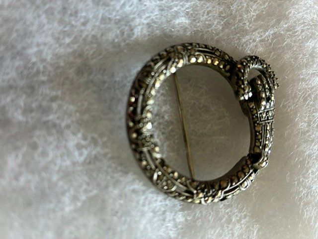 Spille & Fermagli: broche pour chapeau -strass et hématites- – Usato da Evilard venduto da nenette01 2