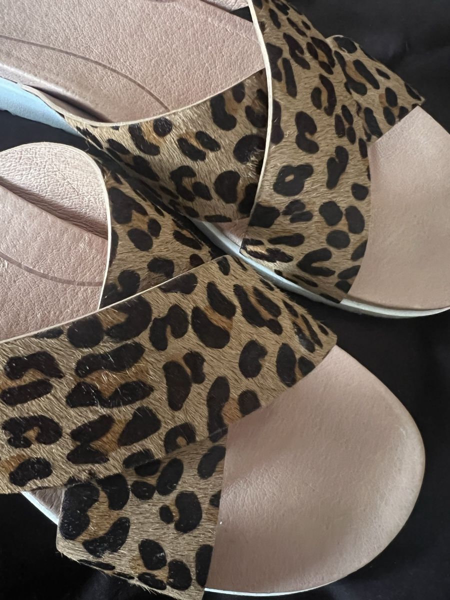 Ugg Scarpe da donna: Mules Ugg kari leopard taille 41 – Usato da Monthey venduto da Joseph-29 4