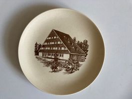 Wand-Teller mit Unbekannten Haus