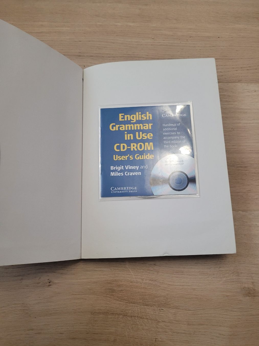 Libri: Buch English Grammar in Use – Usato da Lupsingen venduto da sta_wgg5 3
