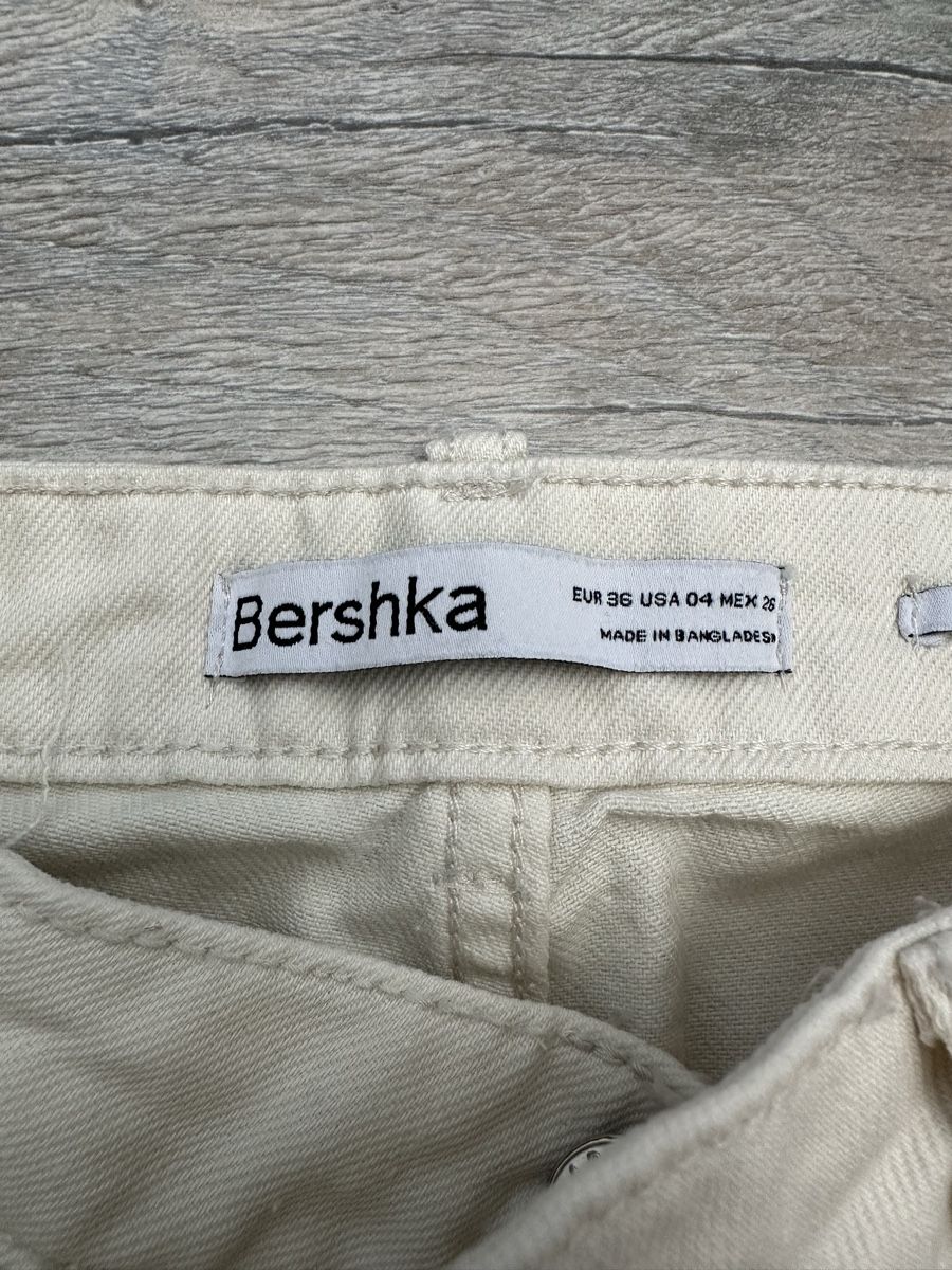 Bershka Jeans: BERSHKA Baggy Jeans – Gebraucht aus Schwanden von kisi79 1