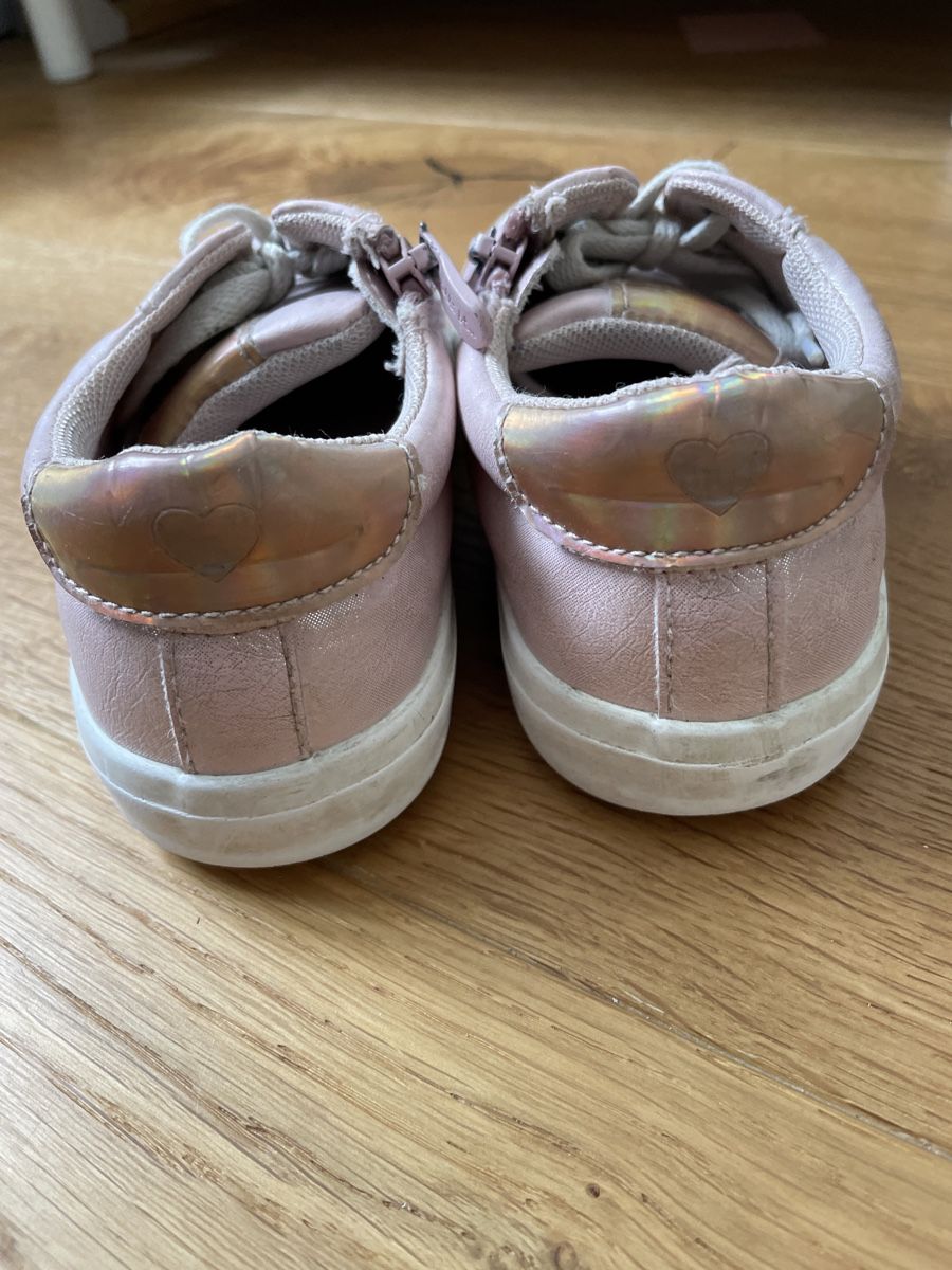 Scarpe per ragazze: Mädchen Schuhe Gr. 30 – Usato da Zihlschlacht venduto da mungge15 1