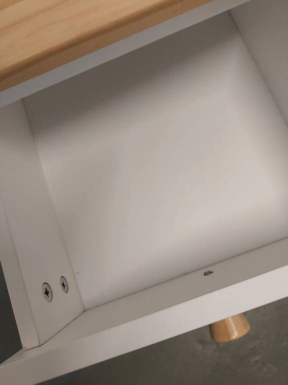 Comodini: Kleine Kommode, Nachtisch – Usato da Bern venduto da dor_qj8q 3