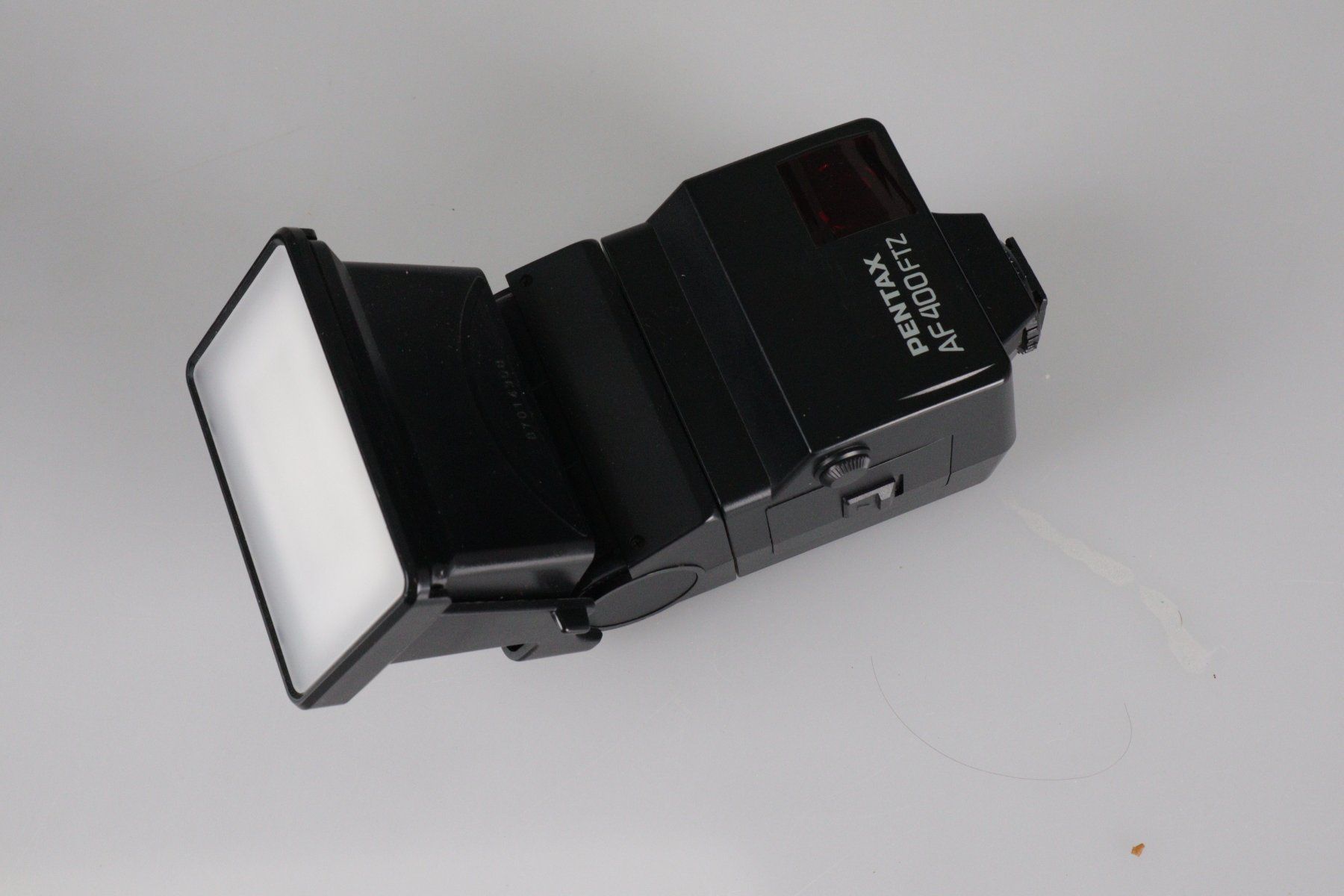 Pentax Flash: PENTAX AF 400 FTZ Blitzgerät – Usato da Volketswil venduto da brockipfannenstil