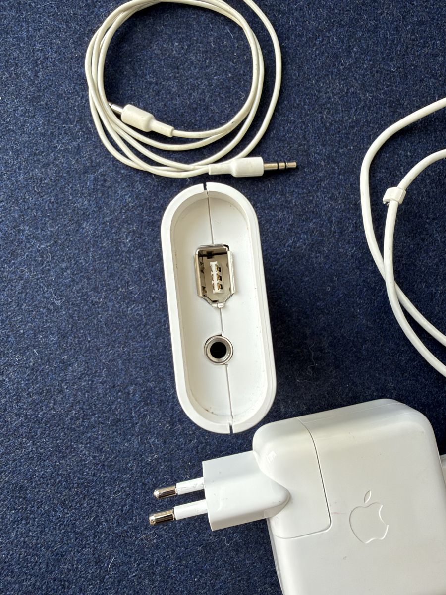 Apple Laufwerke & Adapter:  Griffin iFire Adapter for Apple Pro Speakers – Gebraucht aus Zürich von jankais3r 3