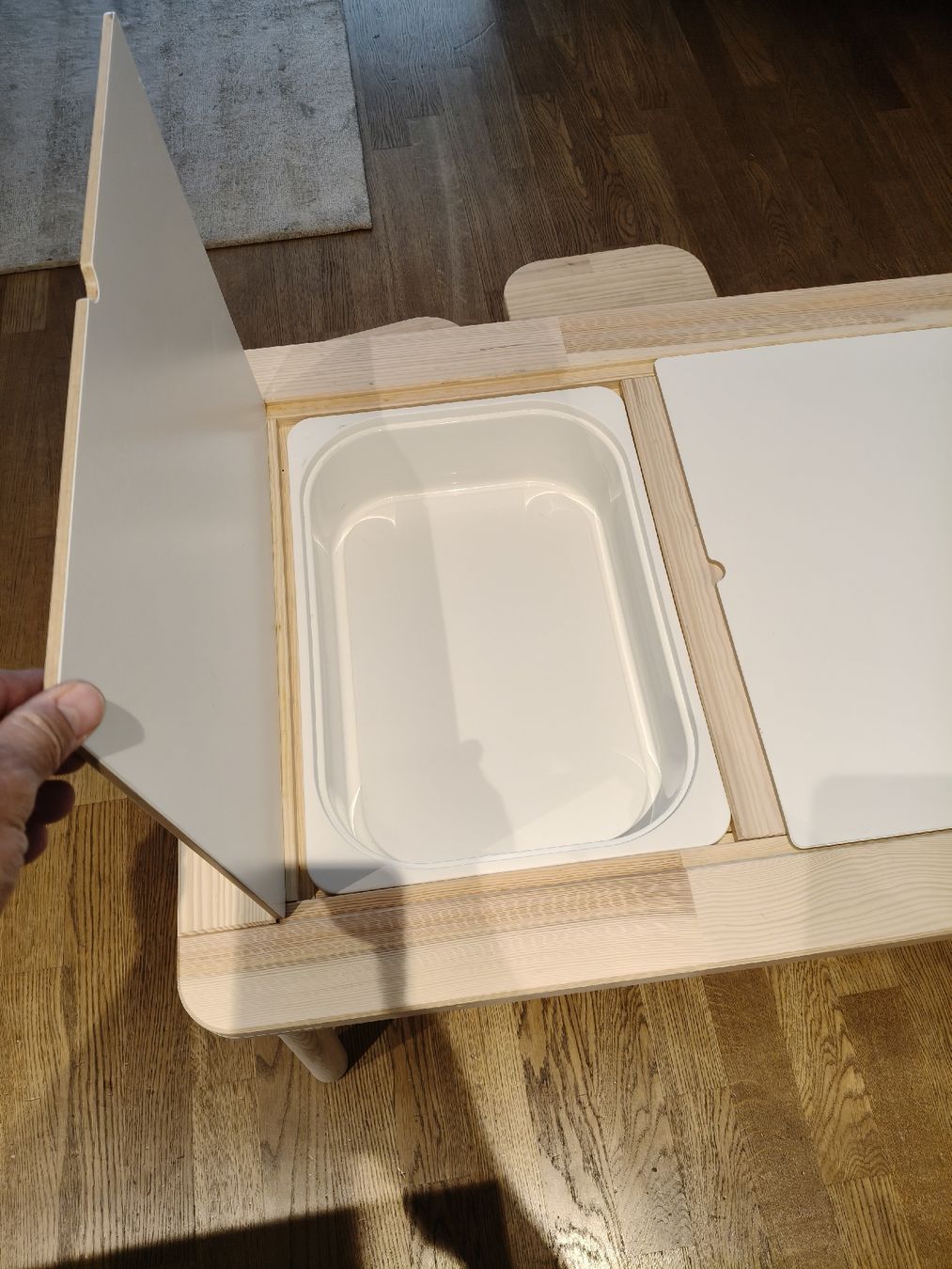 Ikea Tischset: Kinder Tisch mit zwei Hockern – Gebraucht aus Oberengstringen von Germii 2