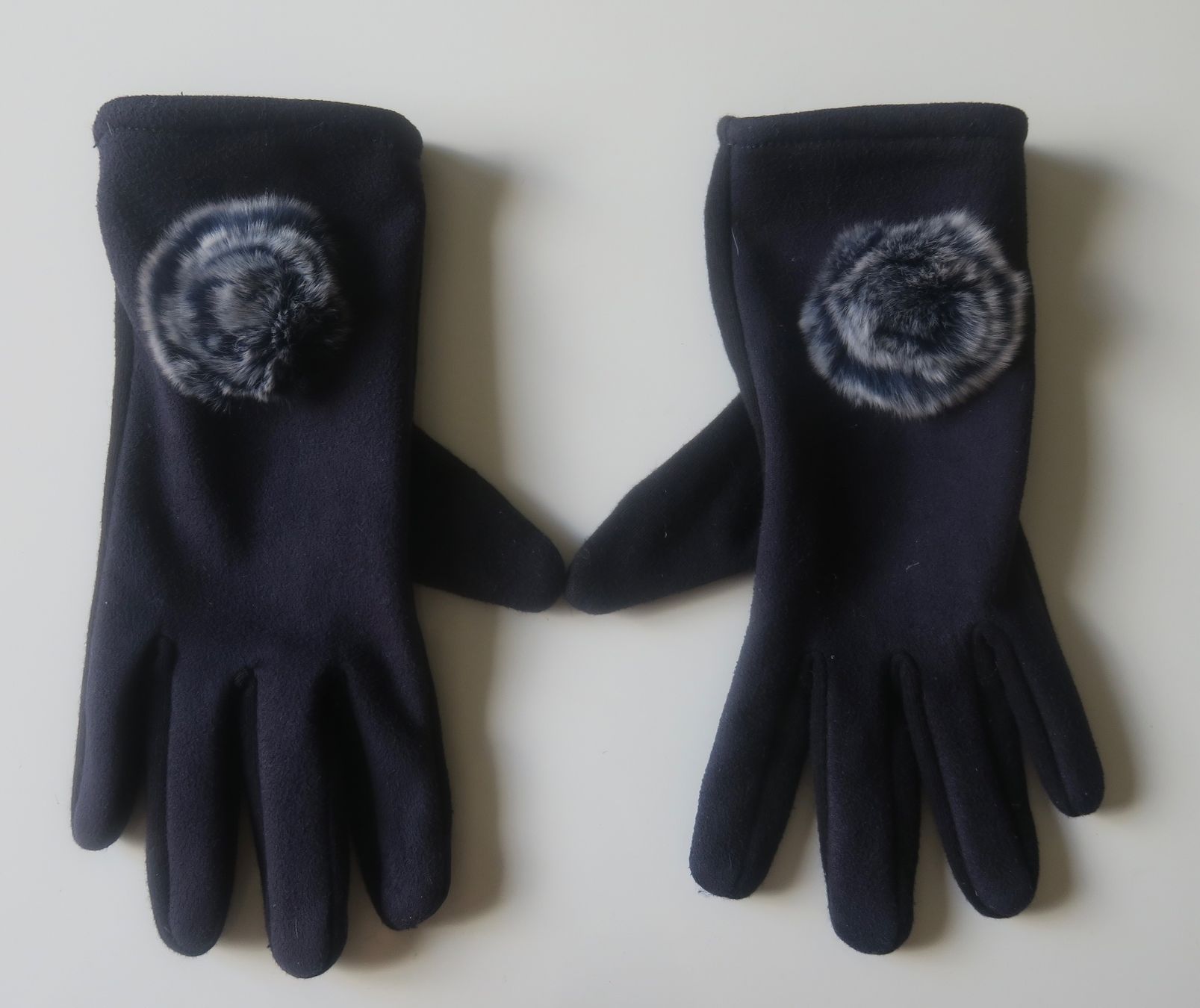 Handschuhe & Handstulpen: Schöne Handschuhe Damen S – Gebraucht aus Davos Platz von Infinity795 2