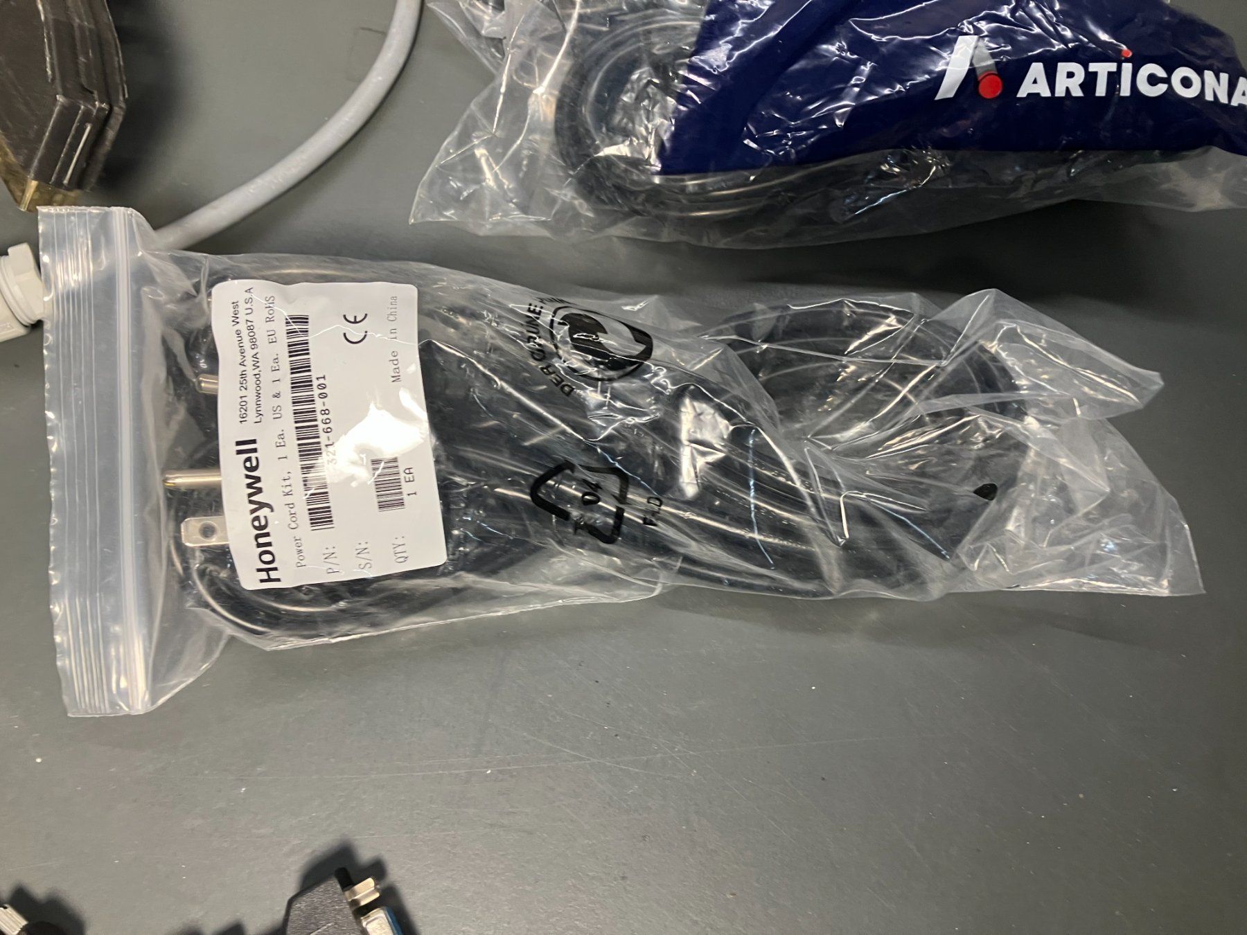 Stromzufuhr: Post. div. Audio, Video & Netzteile ab 1.- – Gebraucht aus Lichtensteig von Buy24International 2