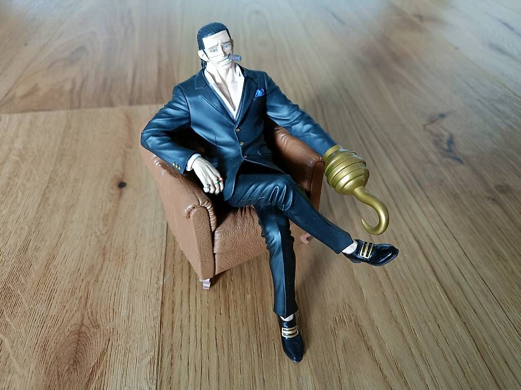 Statuette: One Piece - Sir Crocodile Creator X Creator Figur BlackSuit – Usato da Recherswil venduto da Bigdoomtrain 1