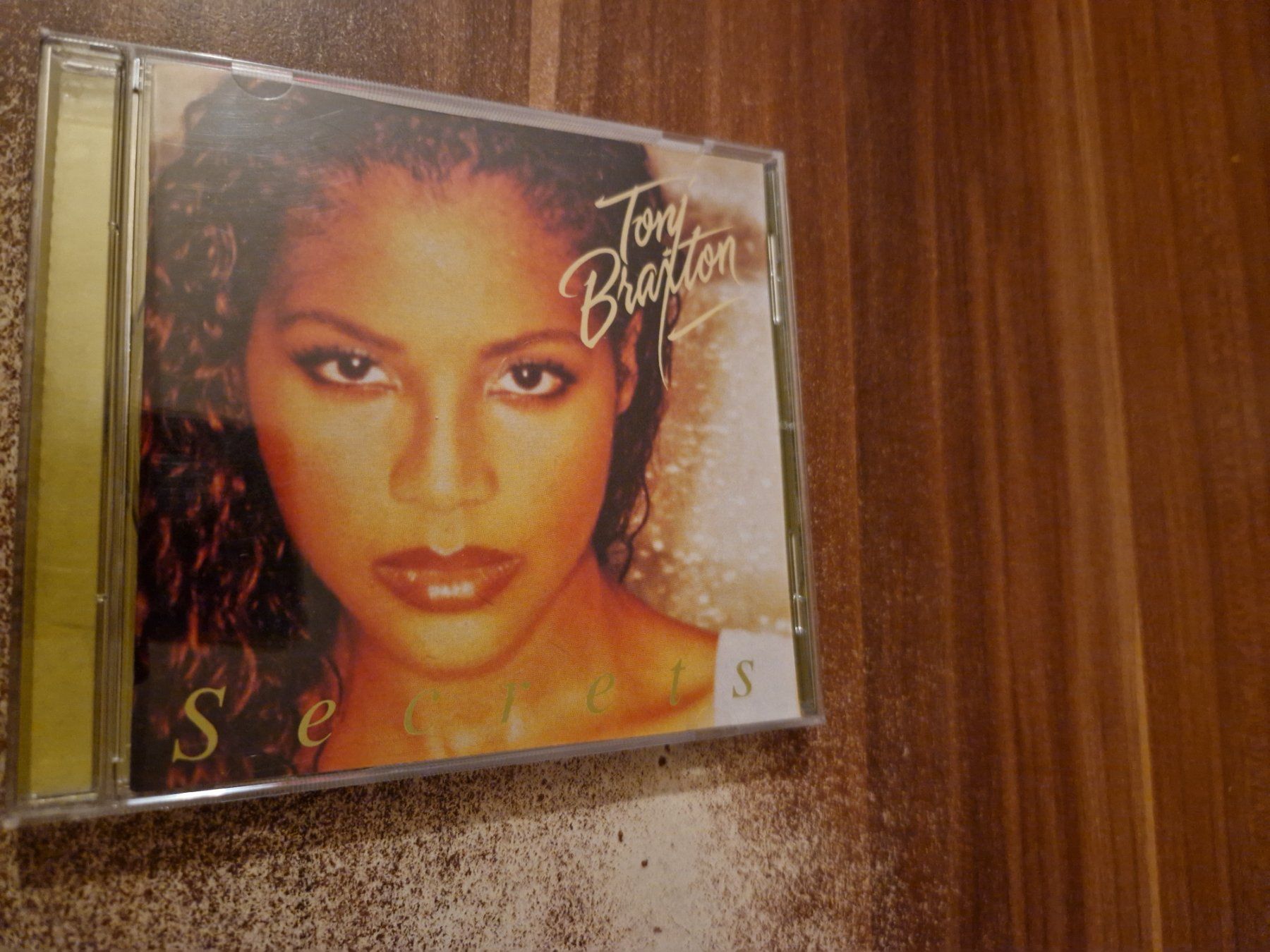 CD: Toni Braxton - Secrets – Usato da Wattenwil venduto da Mage66