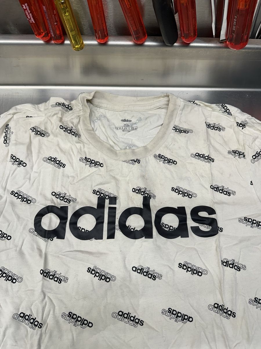 Adidas T-Shirts: T-Shirt Adidas – Gebraucht aus Schwende von weesli 1