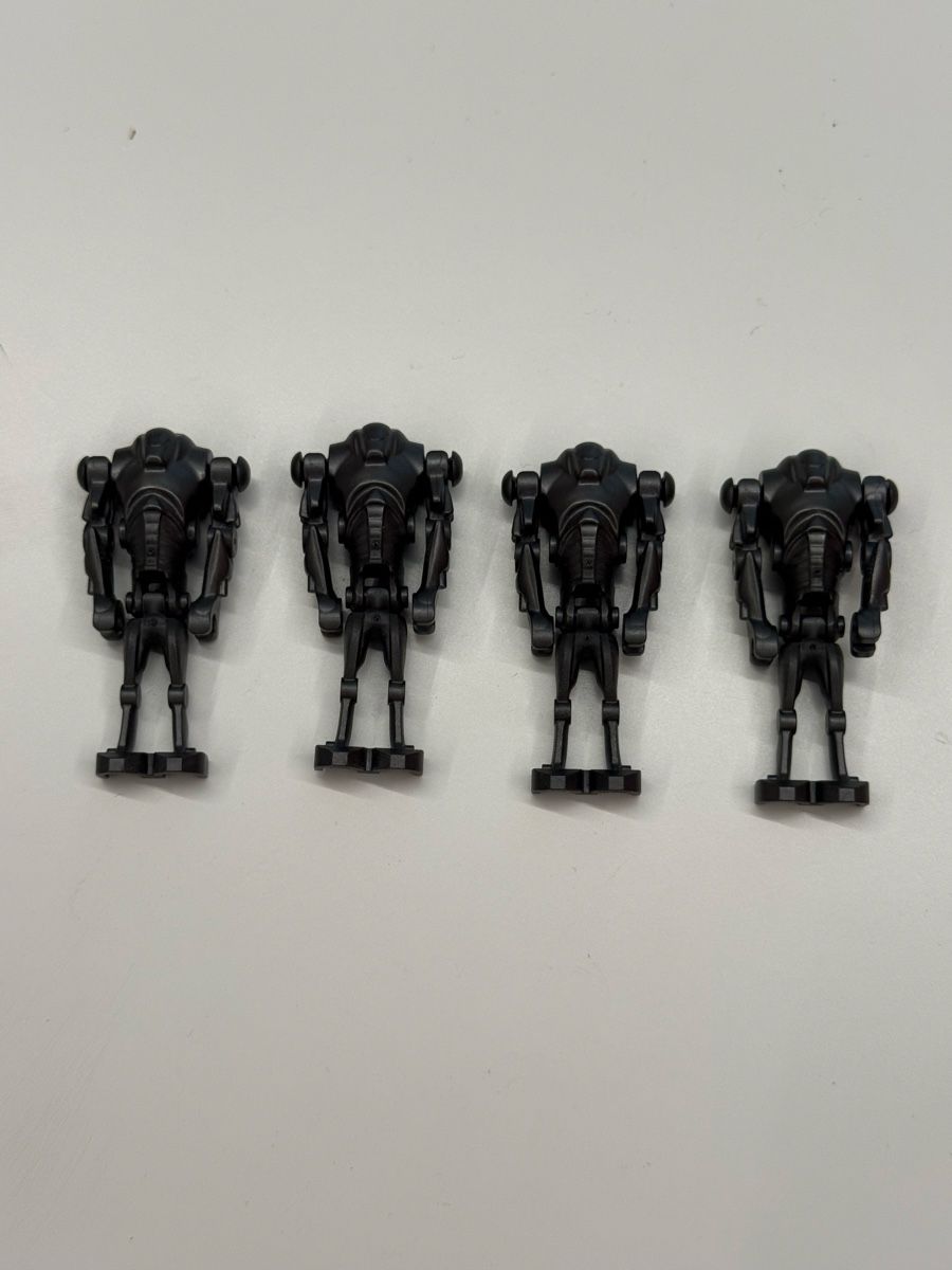 Lego Kit di costruzioni: 4x LEGO Star Wars Super Battle Droids – Usato da Buchs SG venduto da Rheintalseller