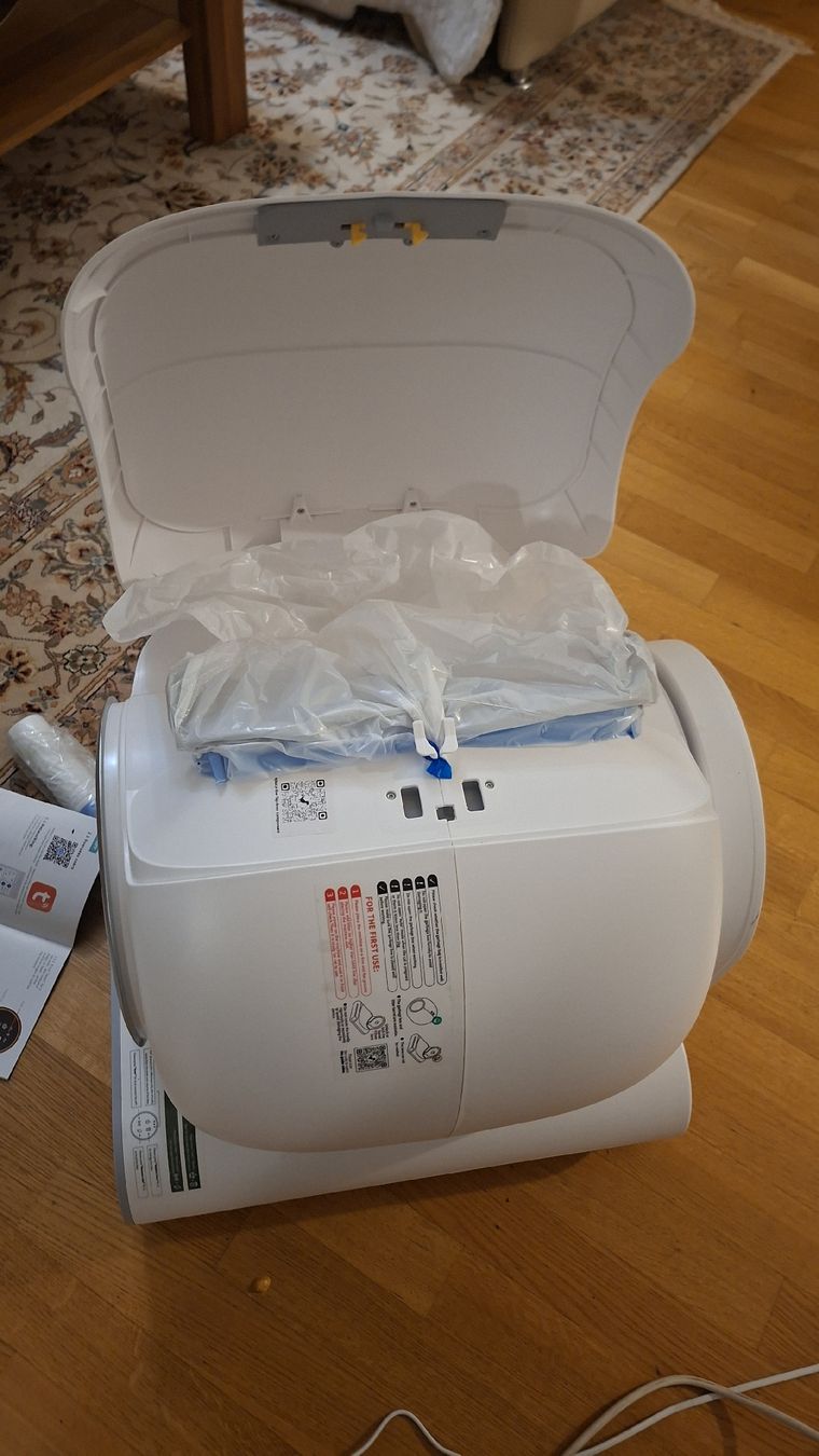 WC:  Katzenklo   mit bluetooth und  wifi    – Neuf avec emballage d'origine à Biel/Bienne par nissan_1 2