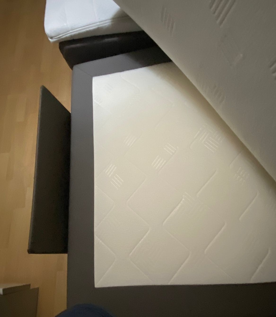 Letti: Boxspringbett Elektrisch – Usato da Lupfig venduto da Pluribus 3
