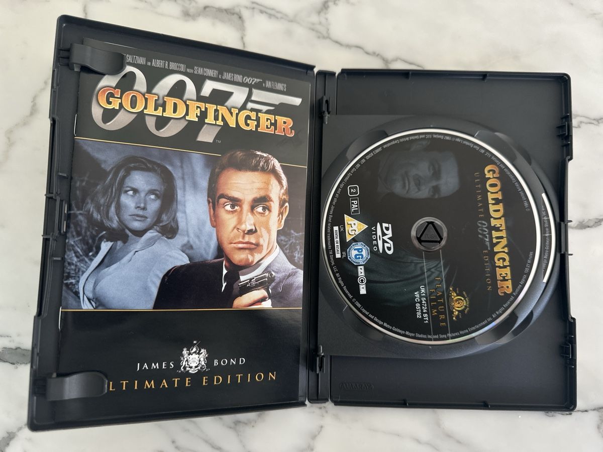 Tutti i DVDs: James Bond - Goldfinger Ultimate Edition 2 DVD – Usato da Coppet venduto da Niushork 1