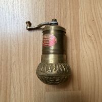 Messing Mühle Yasar Fantom Handkurbel Gewürz Kaffee