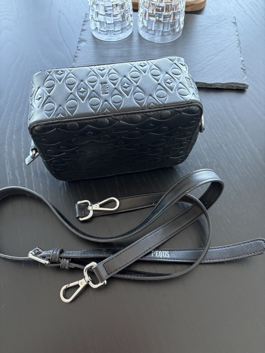 Taschen: PEQUS Umhängetasche – Gebraucht aus Pratteln von Dz_seller 2
