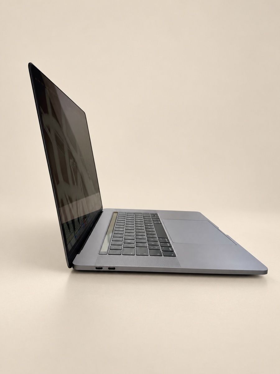 Apple Portables: Apple MacBook Pro 15” (2019) + Magic M – D'occasion à Luzern par mar_f8ks 1