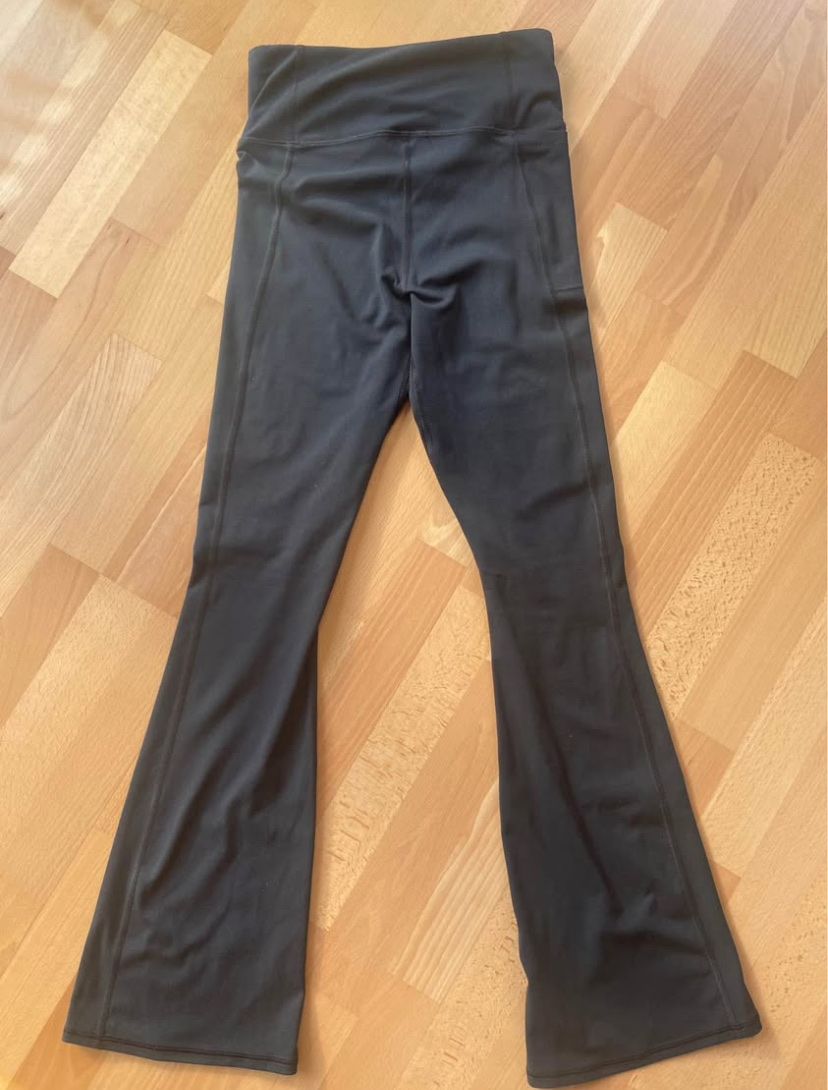 Under Armour Hosen: Under Armour Motion Flate Pant Grösse M (entspricht eher S!) – Neu (gemäss Beschreibung) aus Mollis von sch_7b5z 2