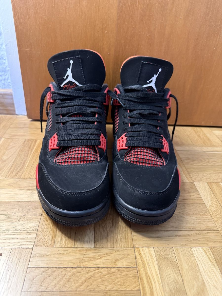 Jordan Scarpe da uomo: Jordan 4 – Nuovo (secondo la descrizione) da Le Lignon venduto da teo_zb9h 7