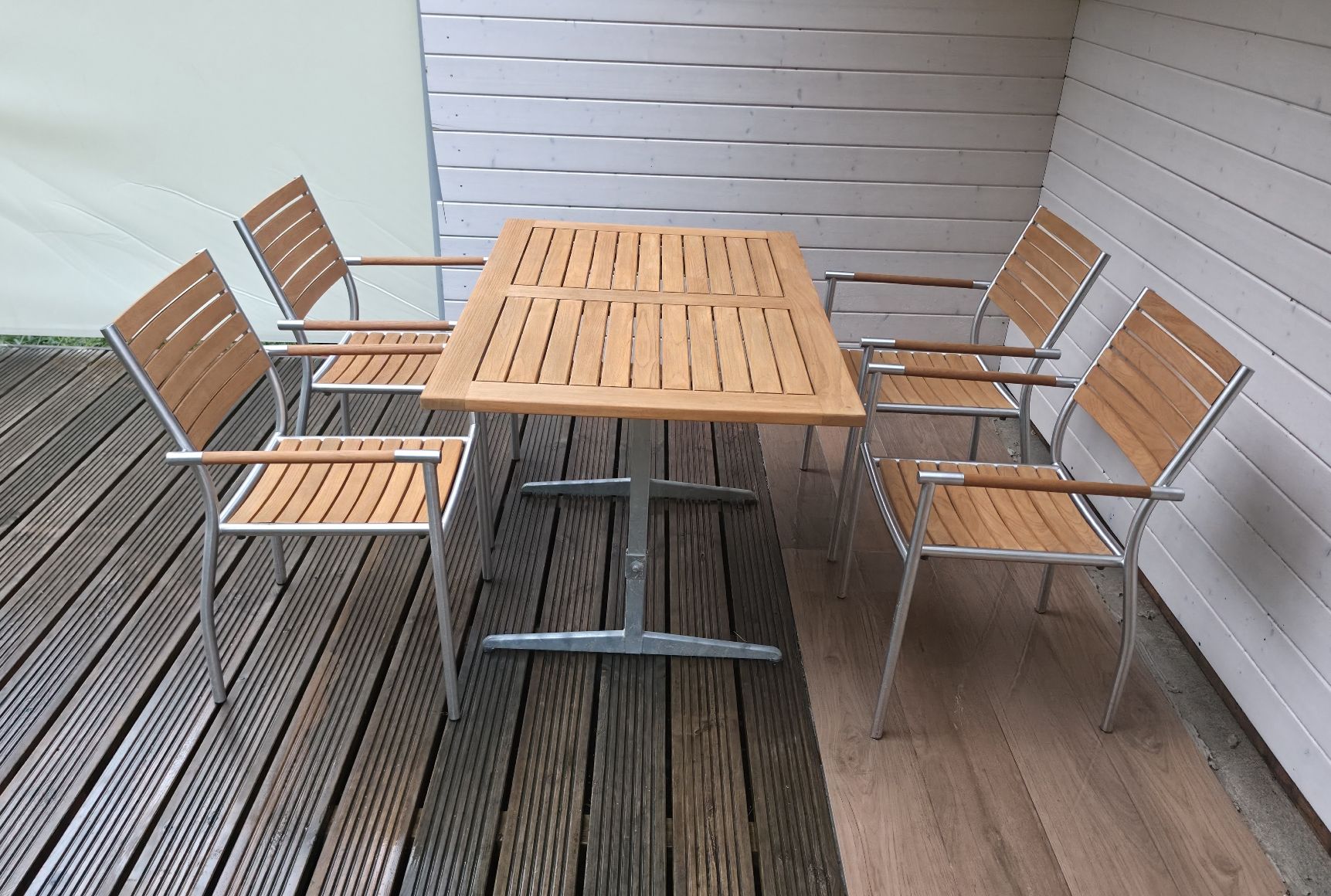 Tische: Gartentisch mit 4 Stühlen – Gebraucht aus Etzgen von VierRingeA6