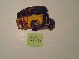 1 Grosser Post Bus Pin Goldig (SP13)