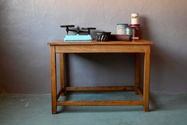 Table de travail de drapier ou d'atelier établi en bois