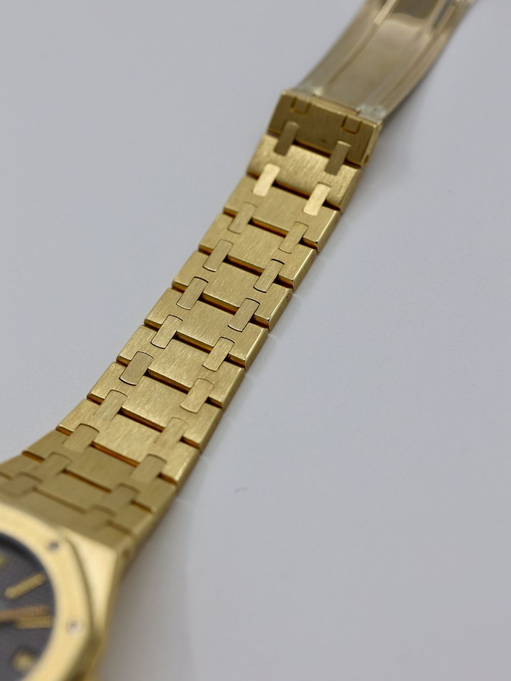 Audemars Piguet Montres: Audemars Piguet Royal Oak 4100BA – D'occasion à Zürich par Lazulivintagewatches 7