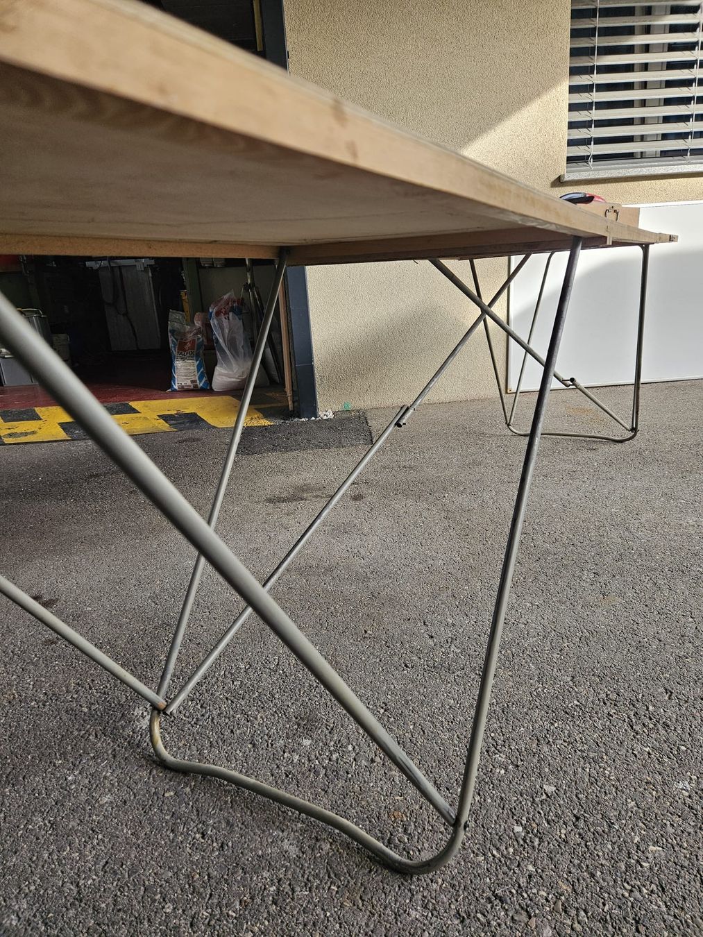 Tische: table pour papier peint – Gebraucht aus Givisiez von luky1409 1
