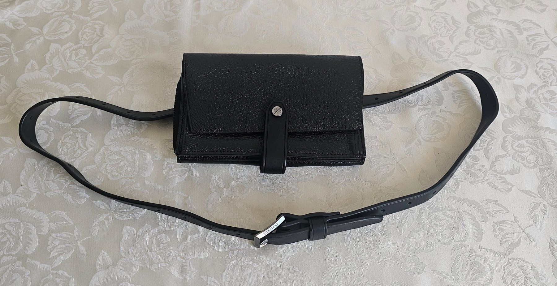 Liebeskind Borse da donna: *LIEBESKIND *Bauchtasche Leder – Usato da Bronschhofen venduto da Xena37 1