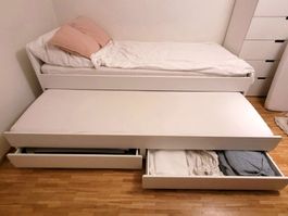 SLÄKT Ikea Bett