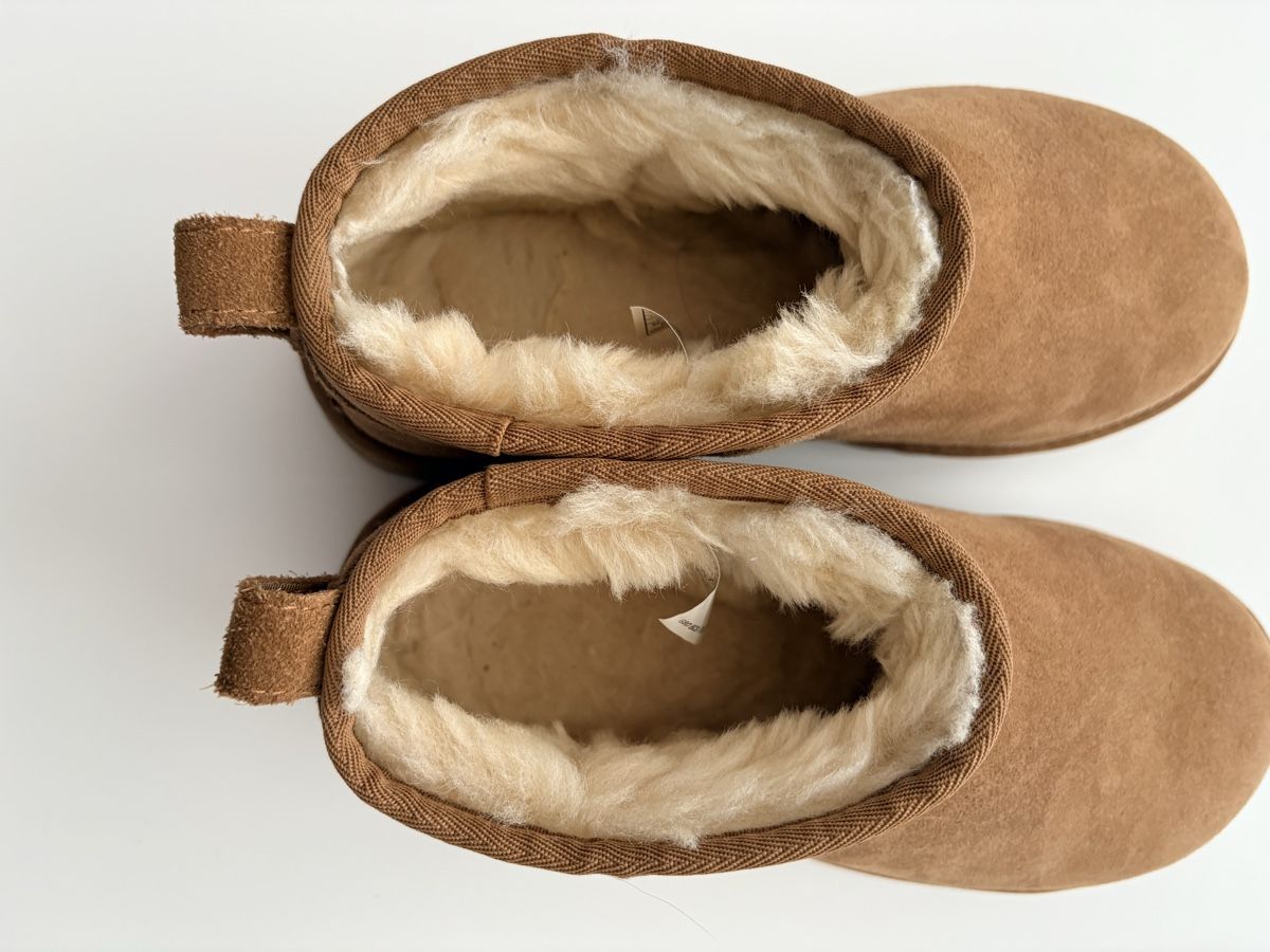 Ugg Damenschuhe: Ugg Boots – Gebraucht aus Basel von klo_n59g 1
