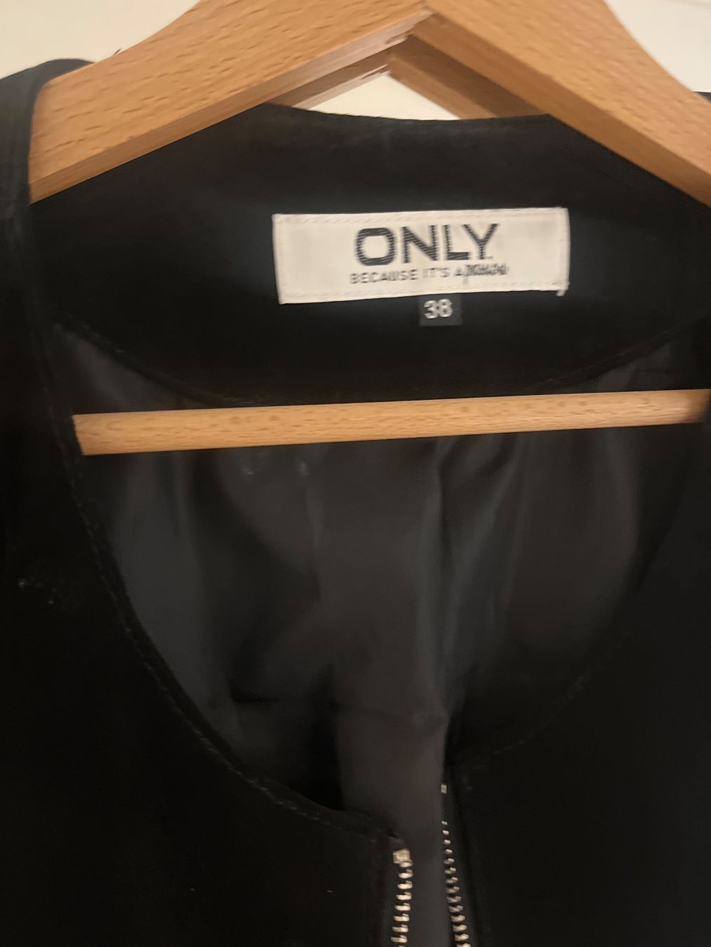 Gilet & Giacche senza maniche: Gilet von Only – Usato da Wetzikon ZH venduto da Jeannette022 1