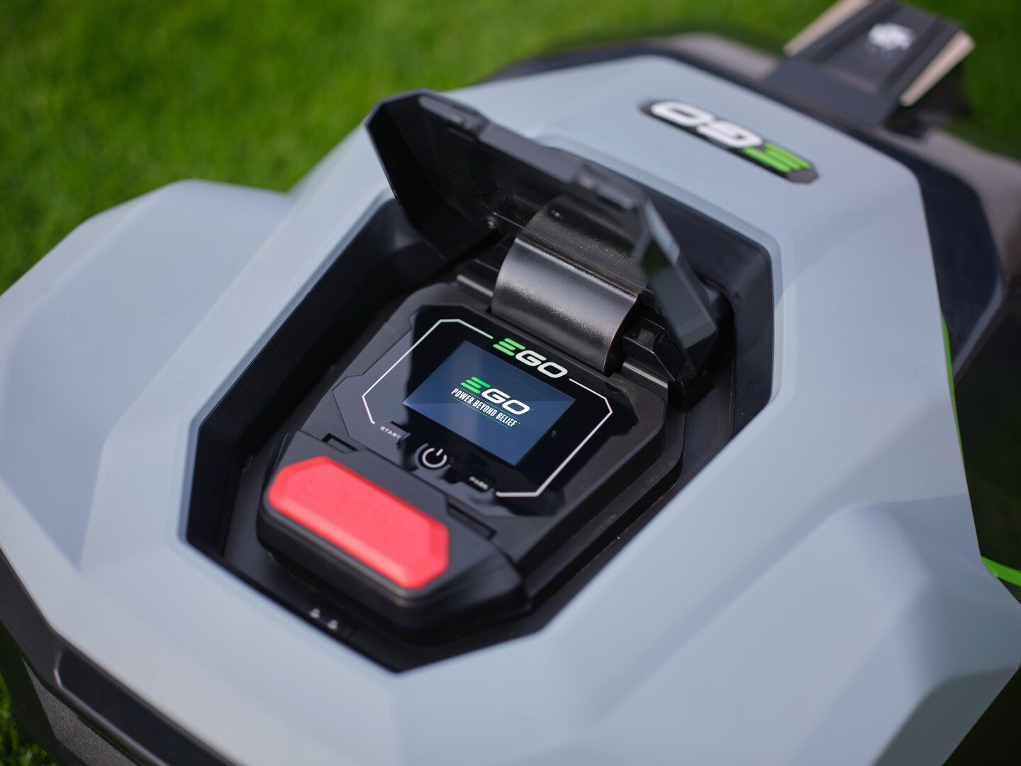 Ego Tagliaerba: RM2000E EGO ROBOTIC-MOWER – Nuovo e nell'imballaggio originale da Zäziwil venduto da Motorgeraete 1
