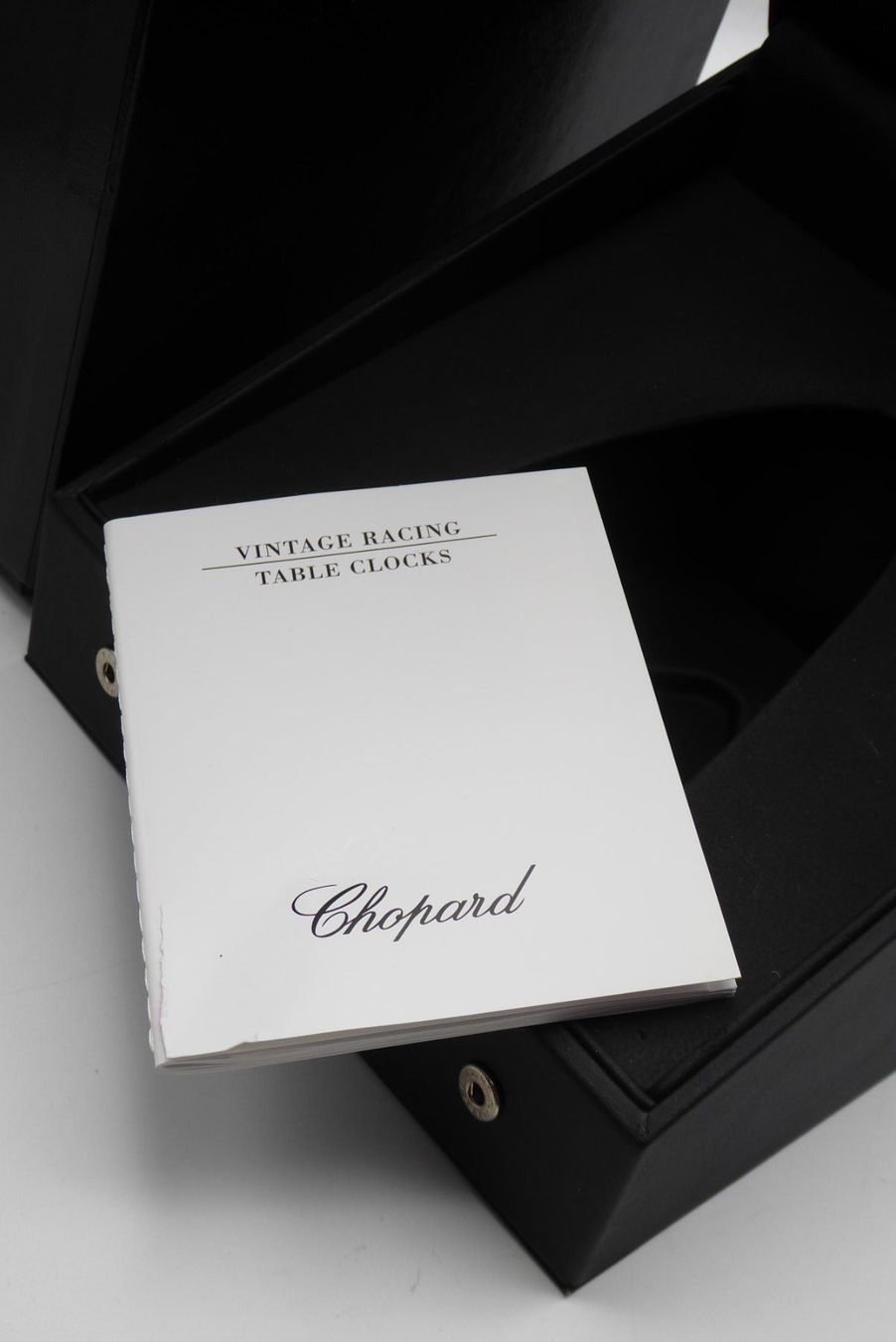 Chopard Scatole porta orologi: Chopard Vintage Racing Table clocks 95020-0095, box – Usato da Geneve venduto da adr_xk6n 6